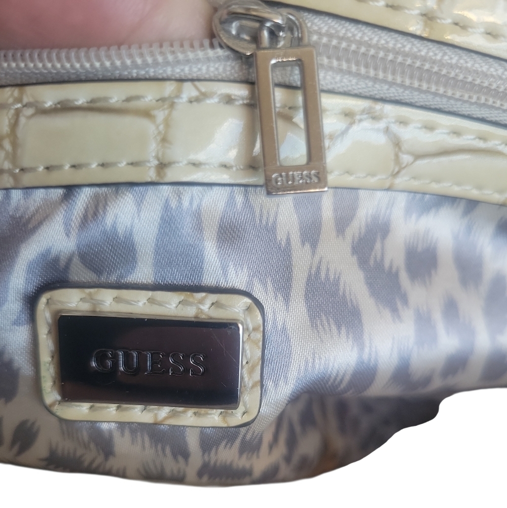 Guess Gray and Tan Shoulder Bag - Picture 4 of 13